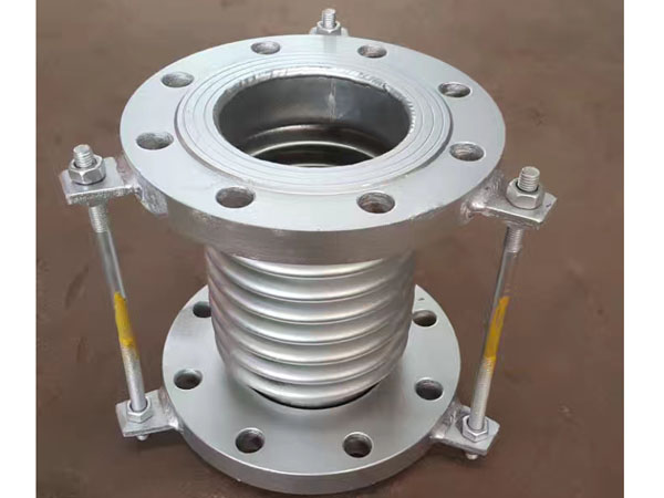 軸向(xiang)内壓波紋補償(chang)器